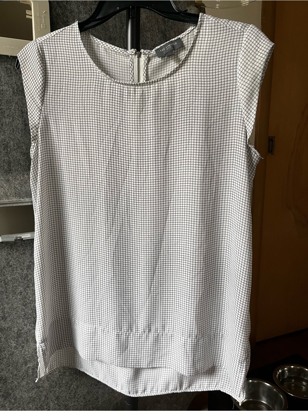 The Limited Sleeveless Grid Print Tunic in White and Black, size S